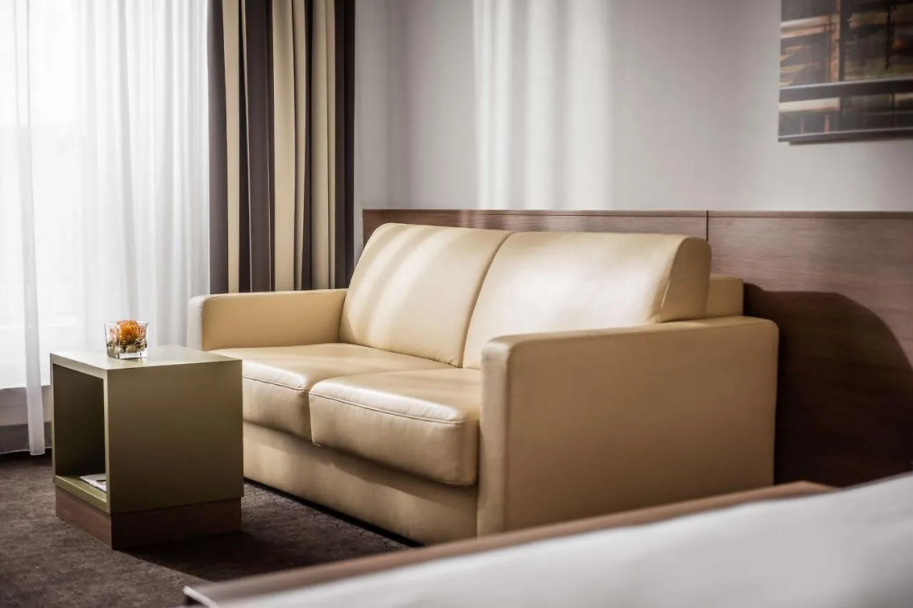 Lindner Hotel Dusseldorf Airport, Part Of Jdv By Hyatt 4*,
